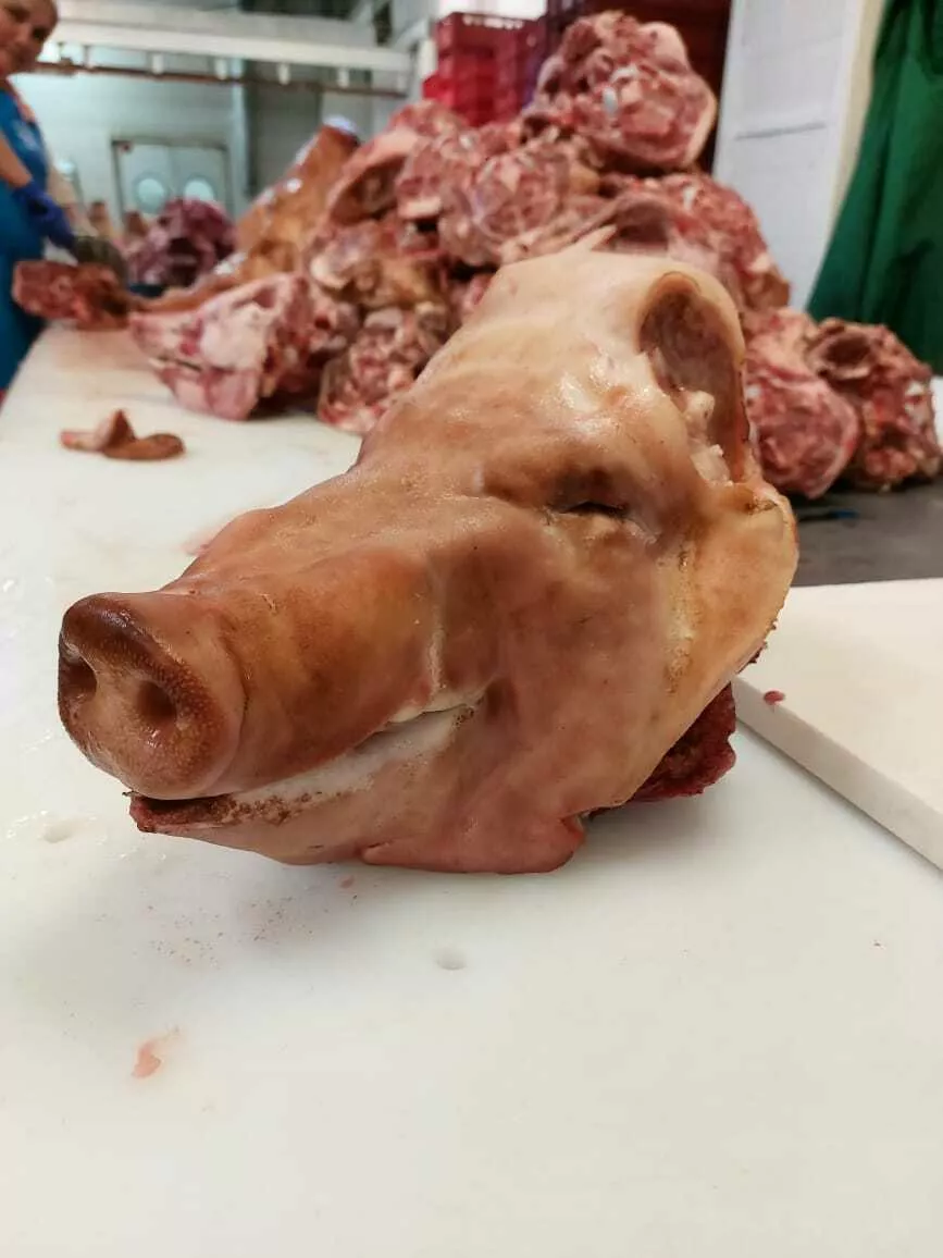 фотография продукта Головы свиные